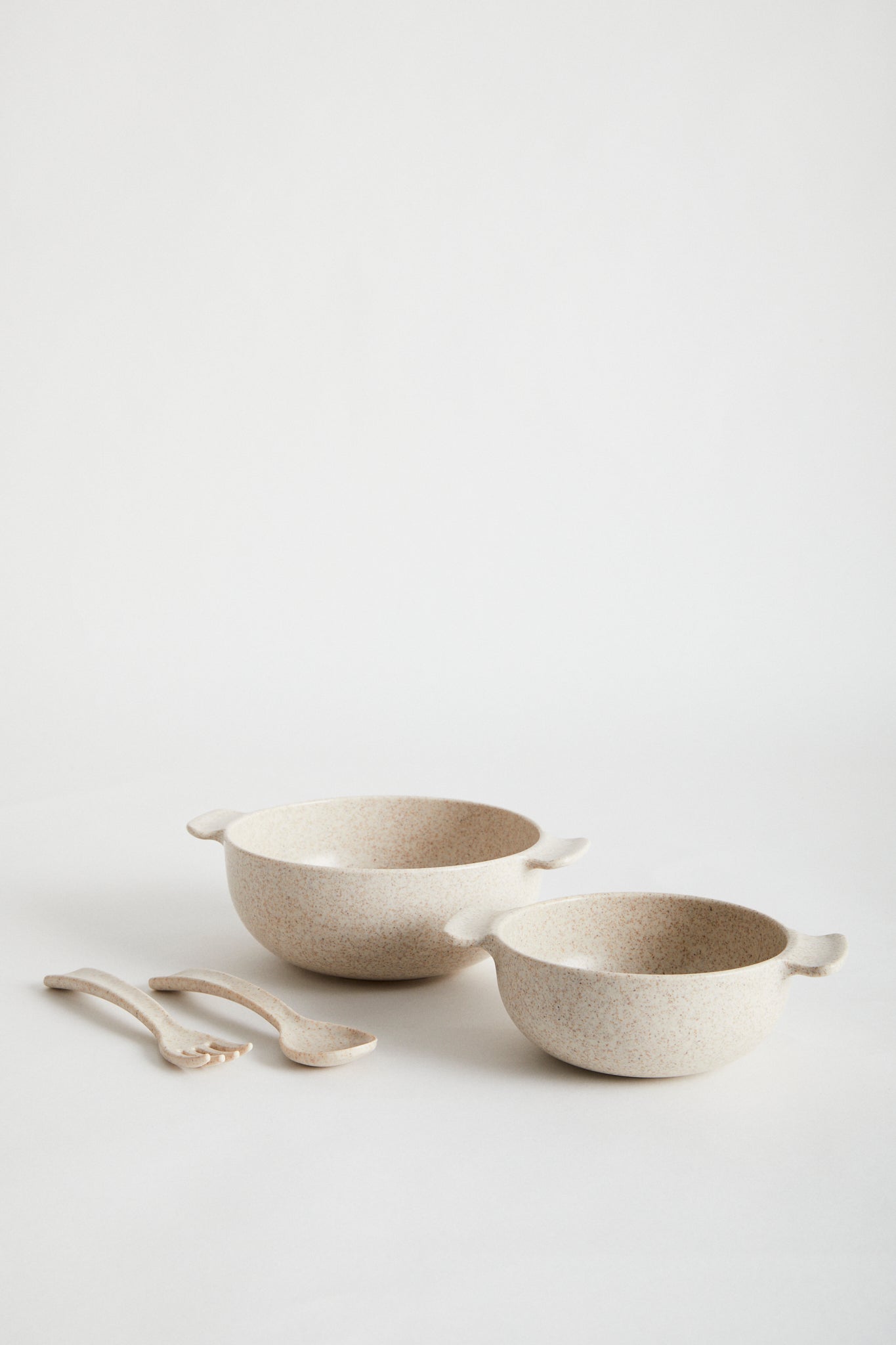 Wheat straw dinnerware set in Oat, -Set contains: 1 x large bowl, 1 x small bowl, 1 x spoon & fork