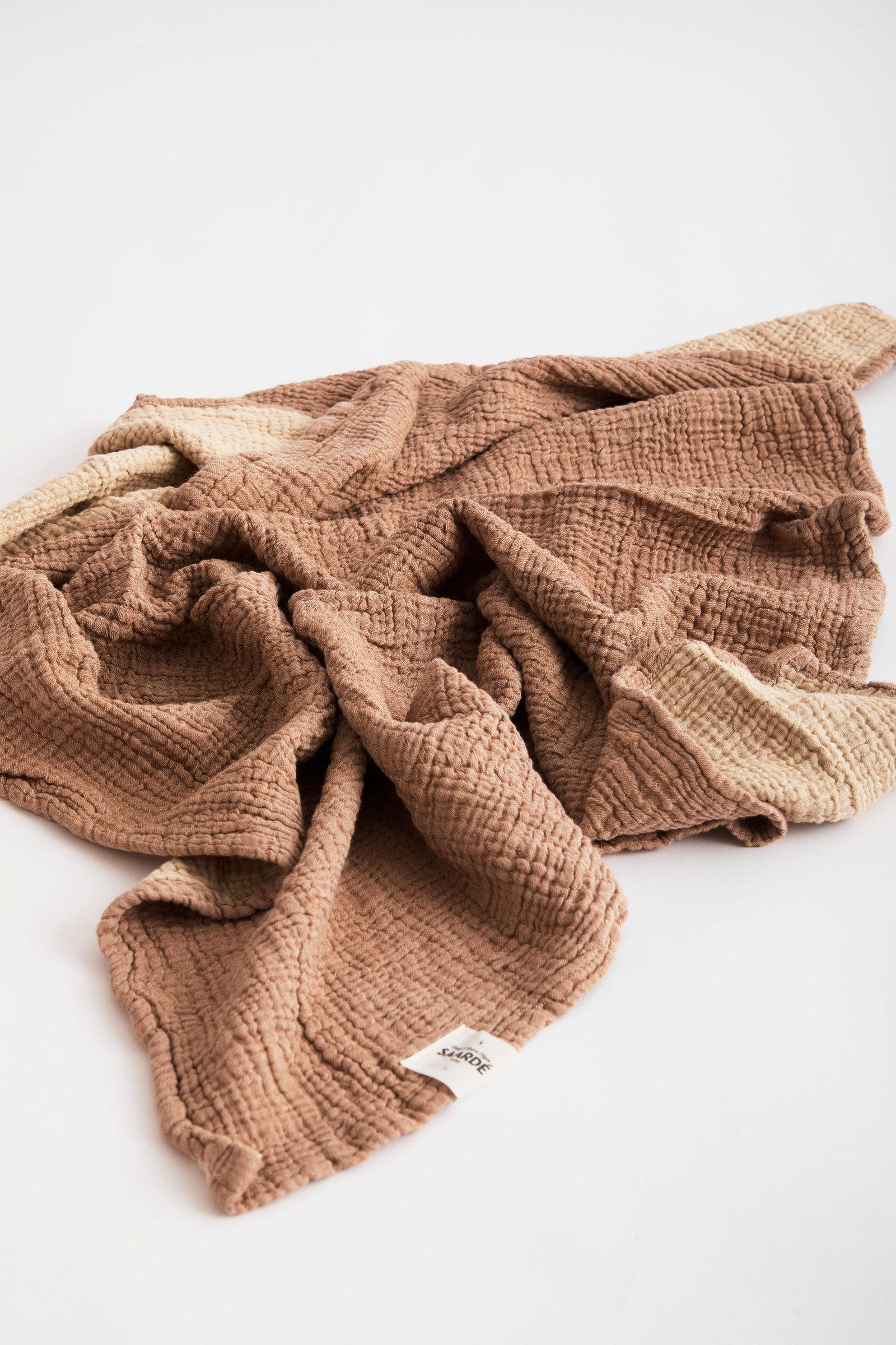 Enes Crinkle Baby Blanket - Toffee