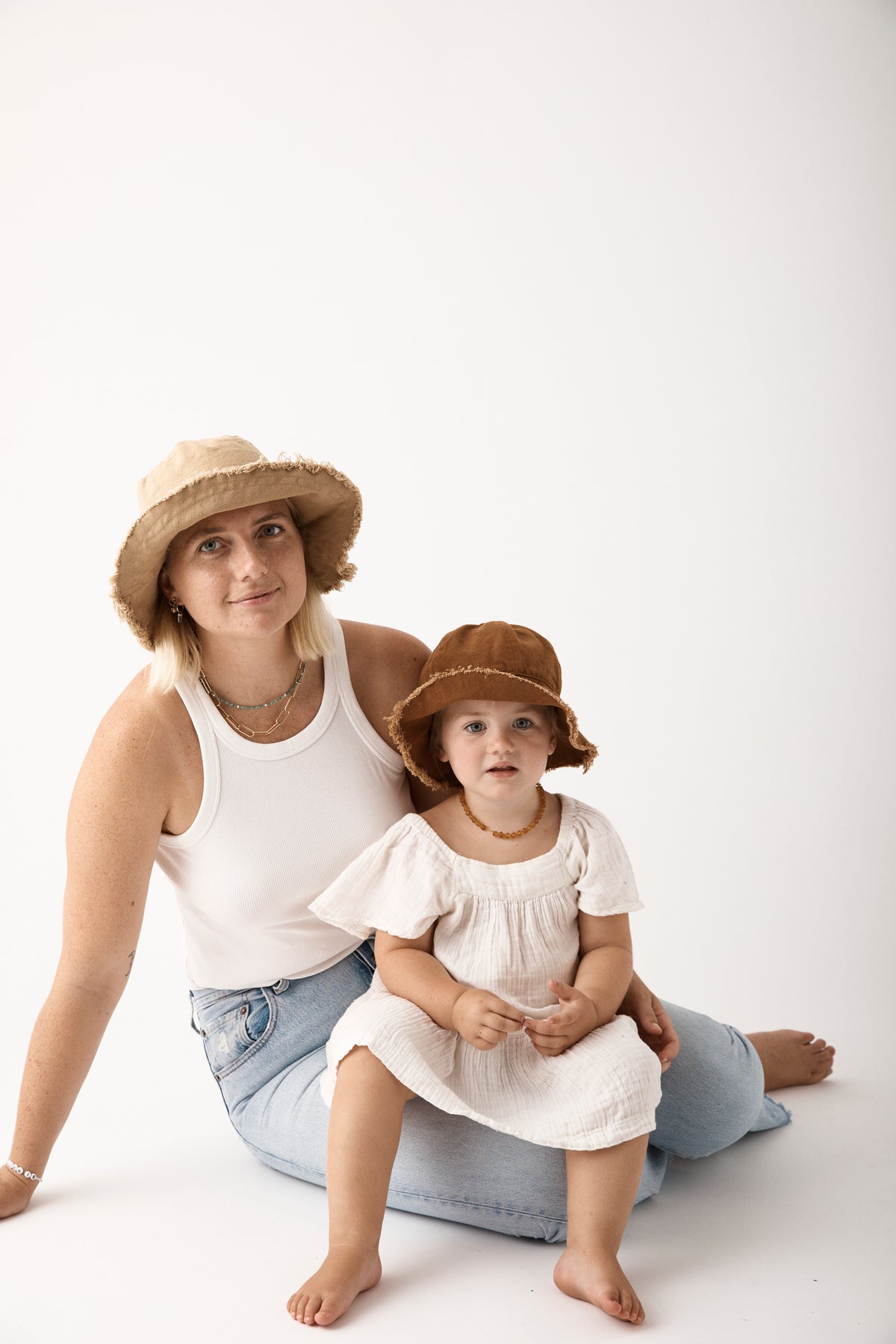 Raw Hem Bucket Hat - Coffee