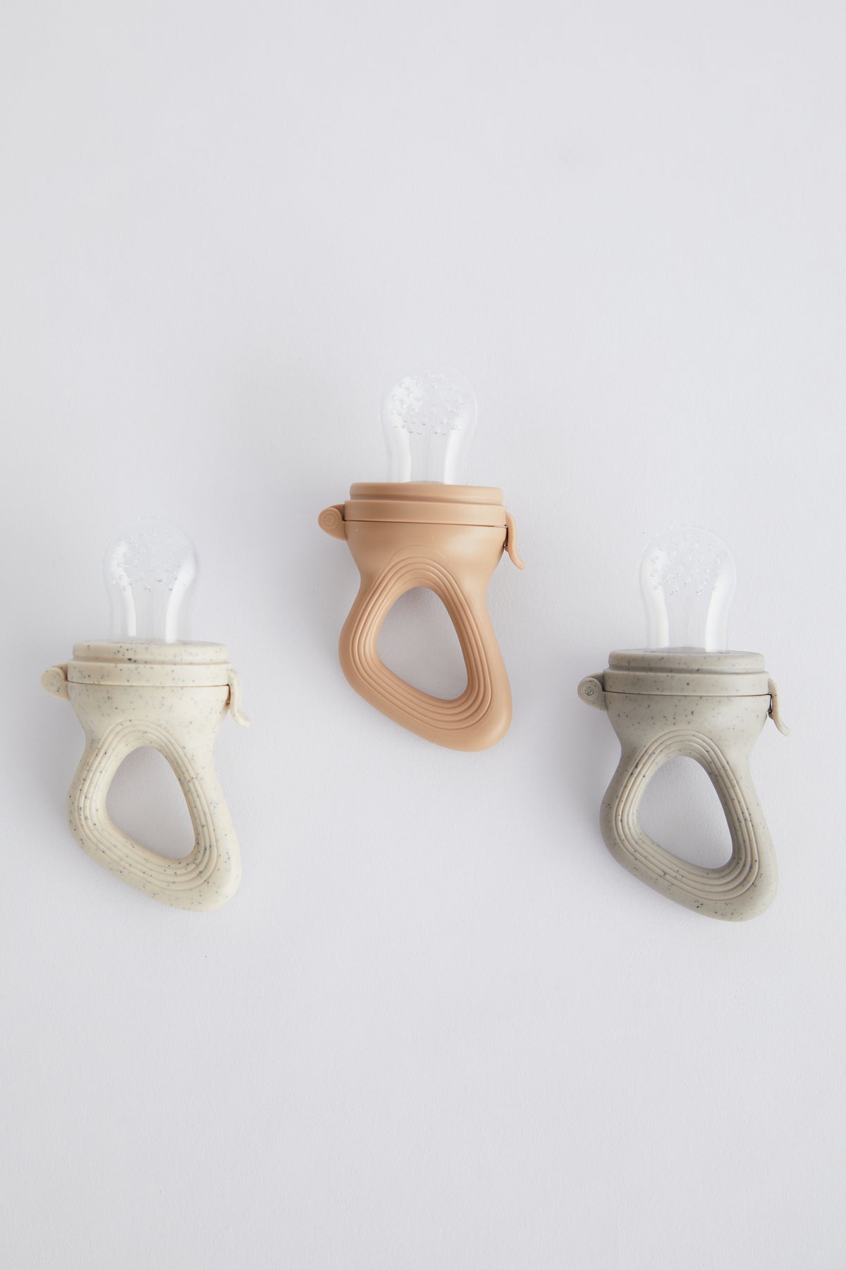 Silicone Fresh Food Feeder - Speckle Oat