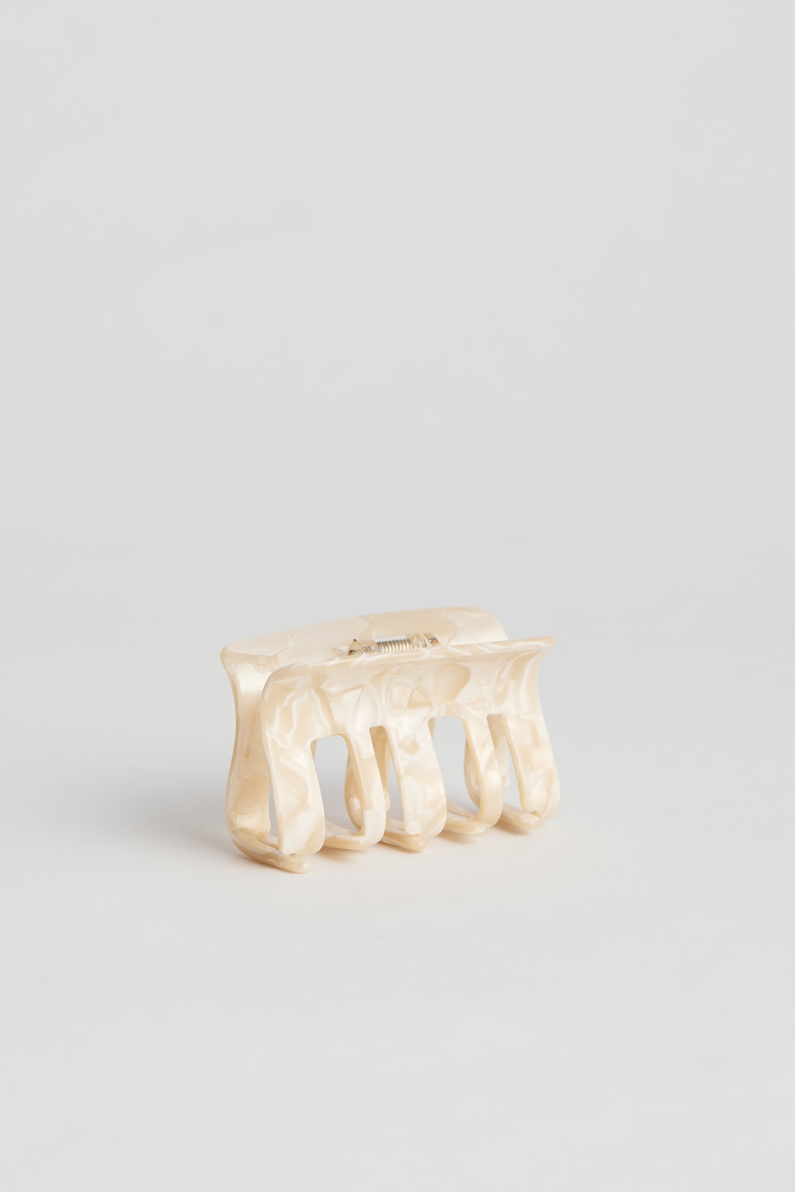 Mama Claw Clip - Shell